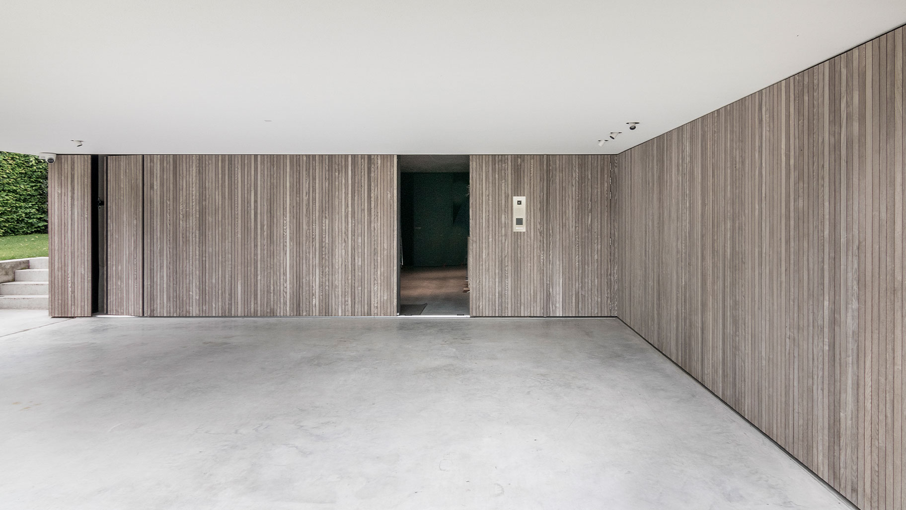 Side-sliding garage door Different Doors
