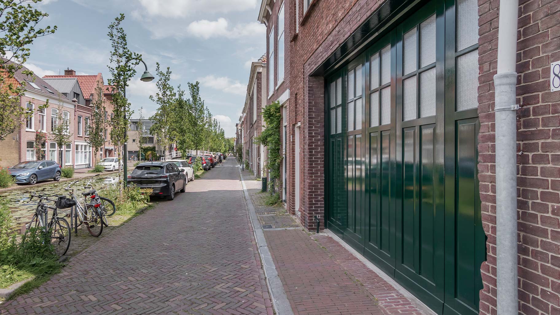 Delft canal-side house