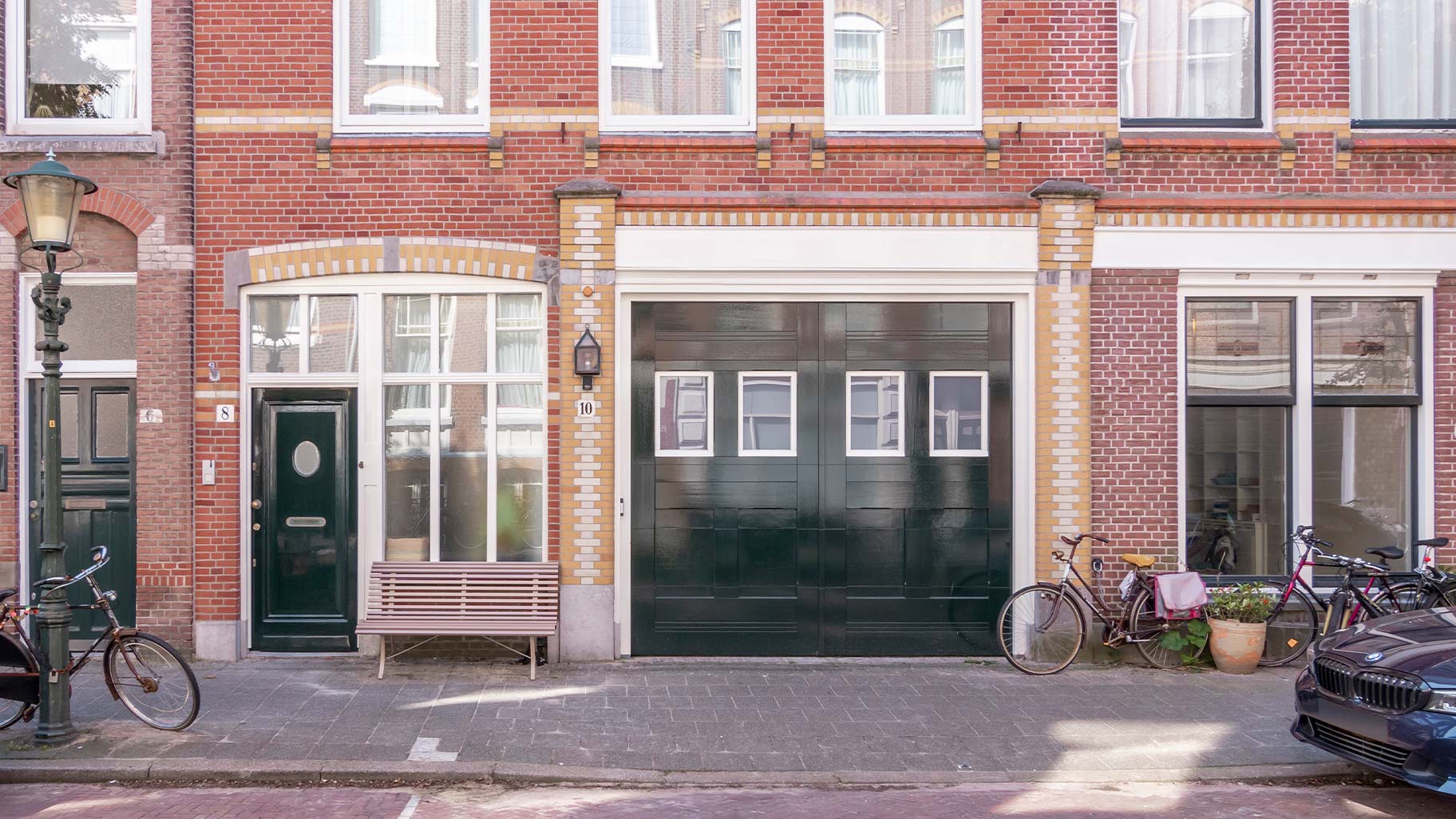 Garage door at a historic property in The Hague