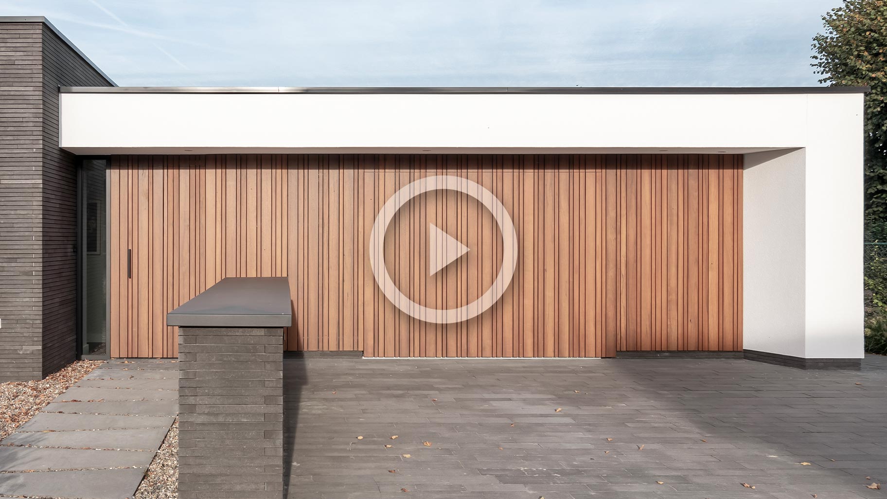 Video: Side-Sliding Garage Doors - Different Doors